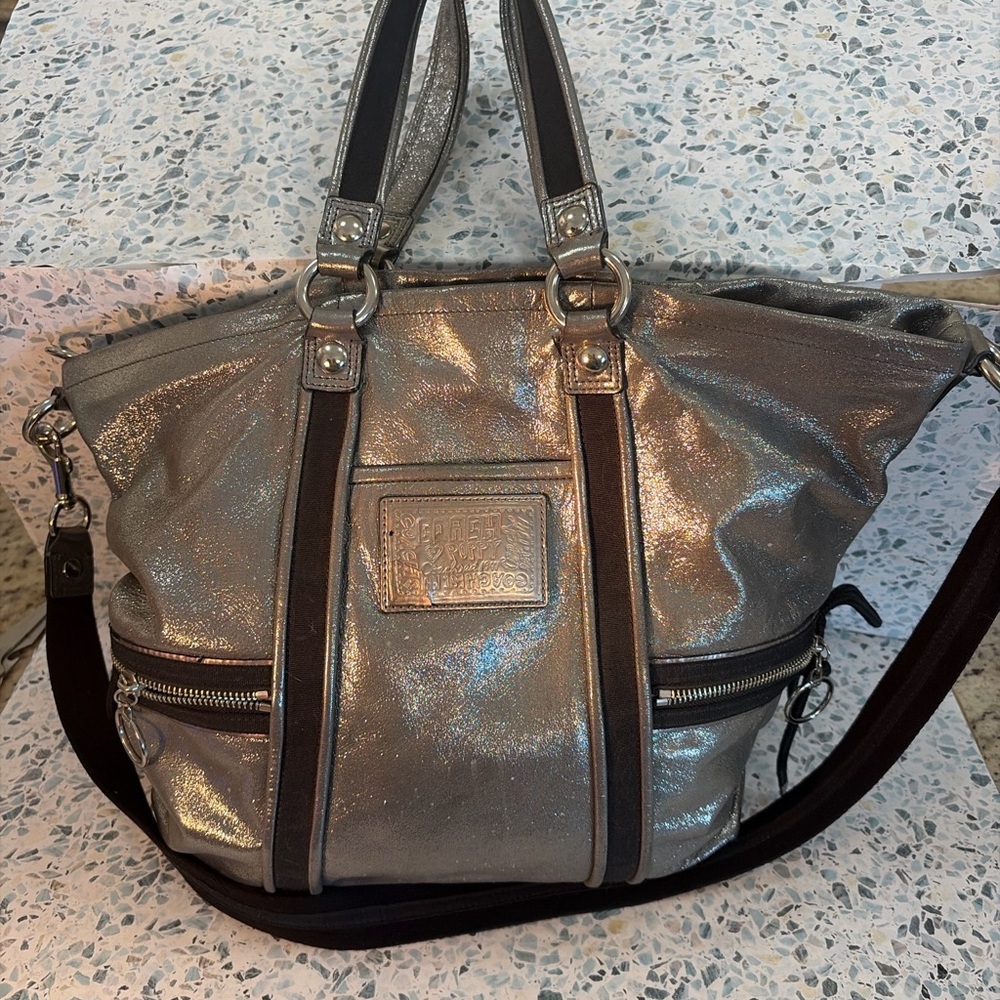 Coach Poppy Glam Metallic Silver Tote Convertible Bag 15290 - Picture 2 of 8